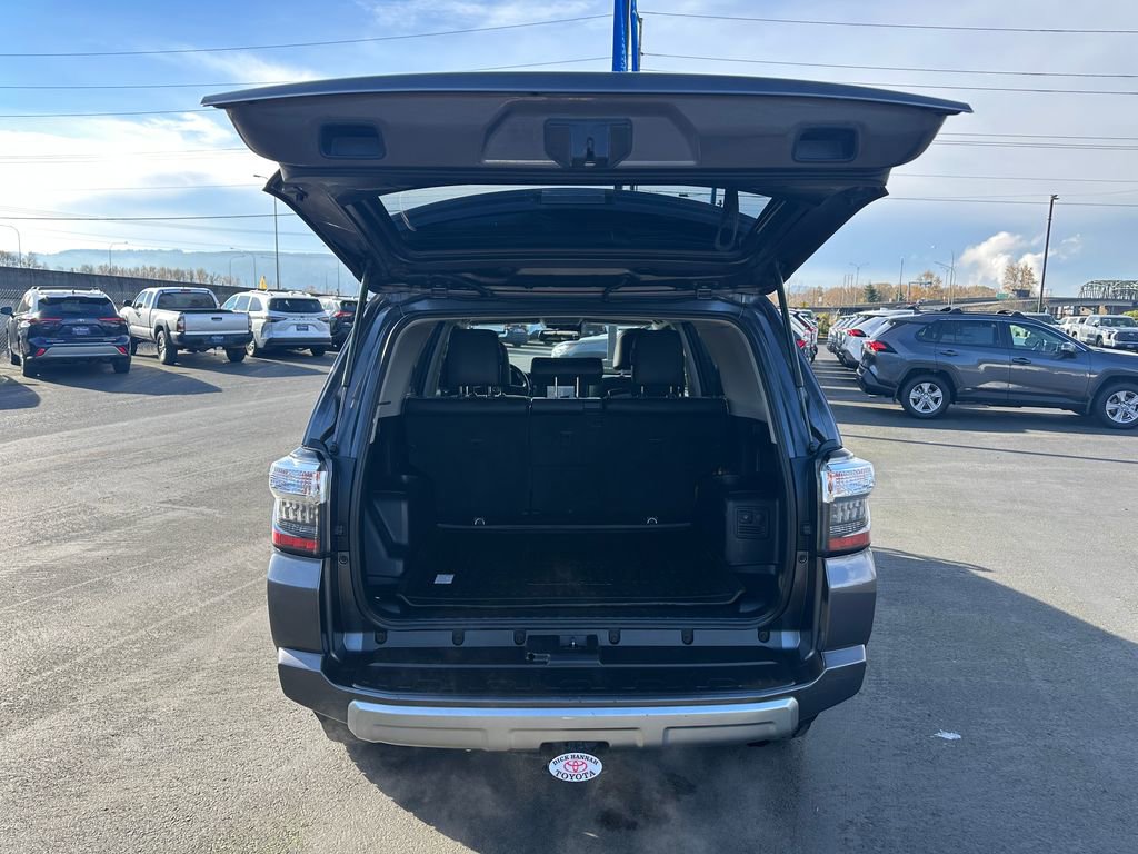 Used 2020 Toyota 4Runner TRD Off-Road Premium image 11