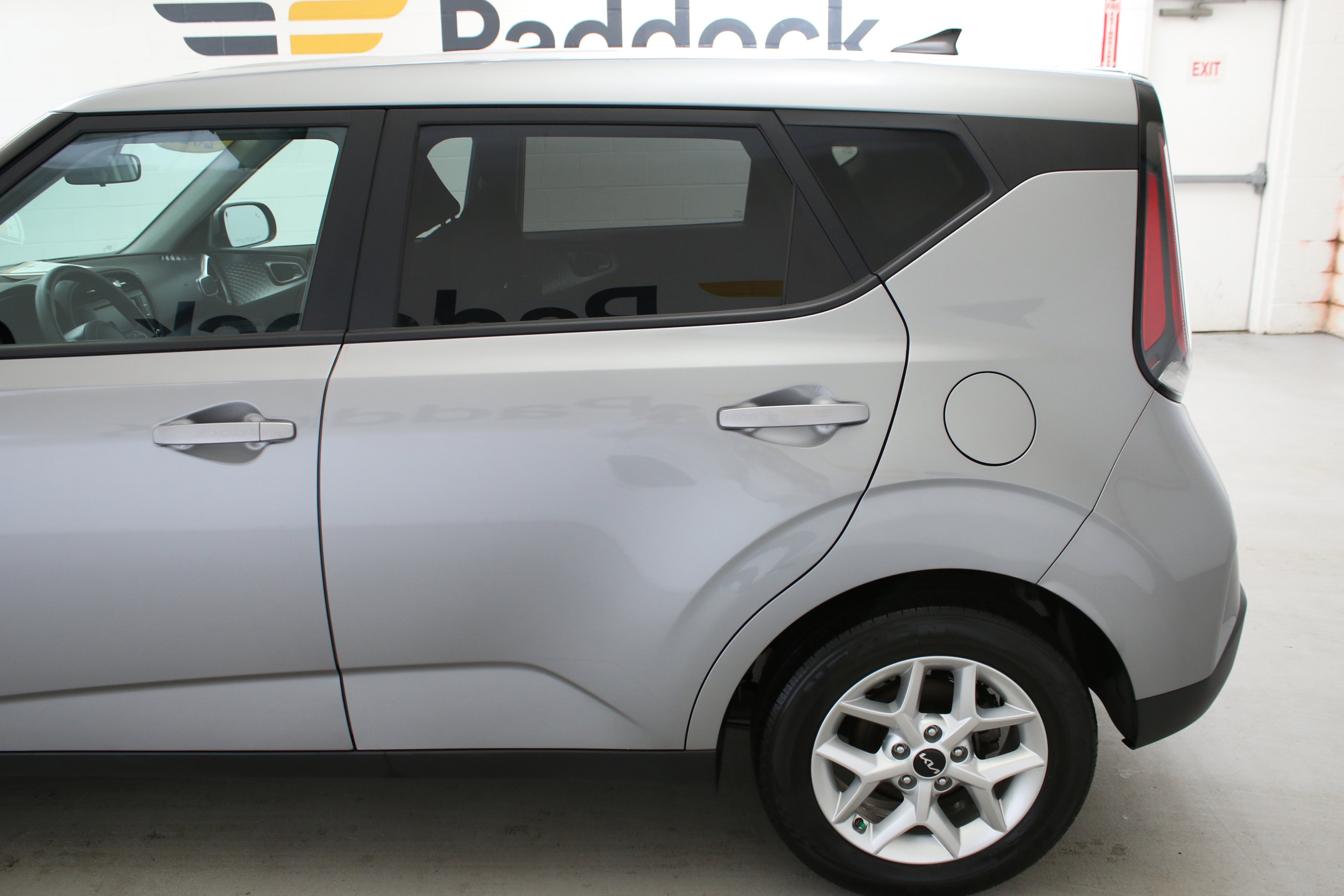 Used 2023 Kia Soul LX w/ LX Technology Package FWD image 6