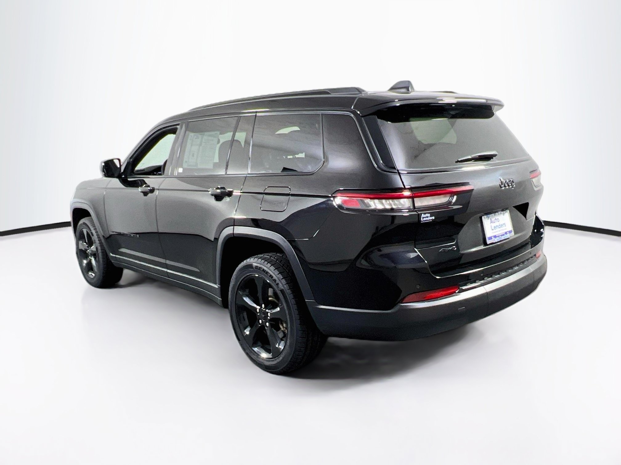 Used 2023 Jeep Grand Cherokee L Laredo AWD/4WD image 7