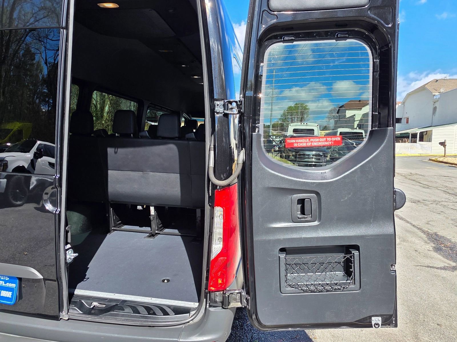 Used 2019 Mercedes-Benz Sprinter 2500 image 26