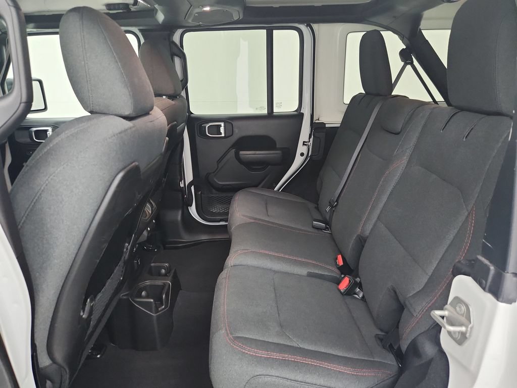 Used 2025 Jeep Wrangler Unlimited Rubicon AWD/4WD image 33