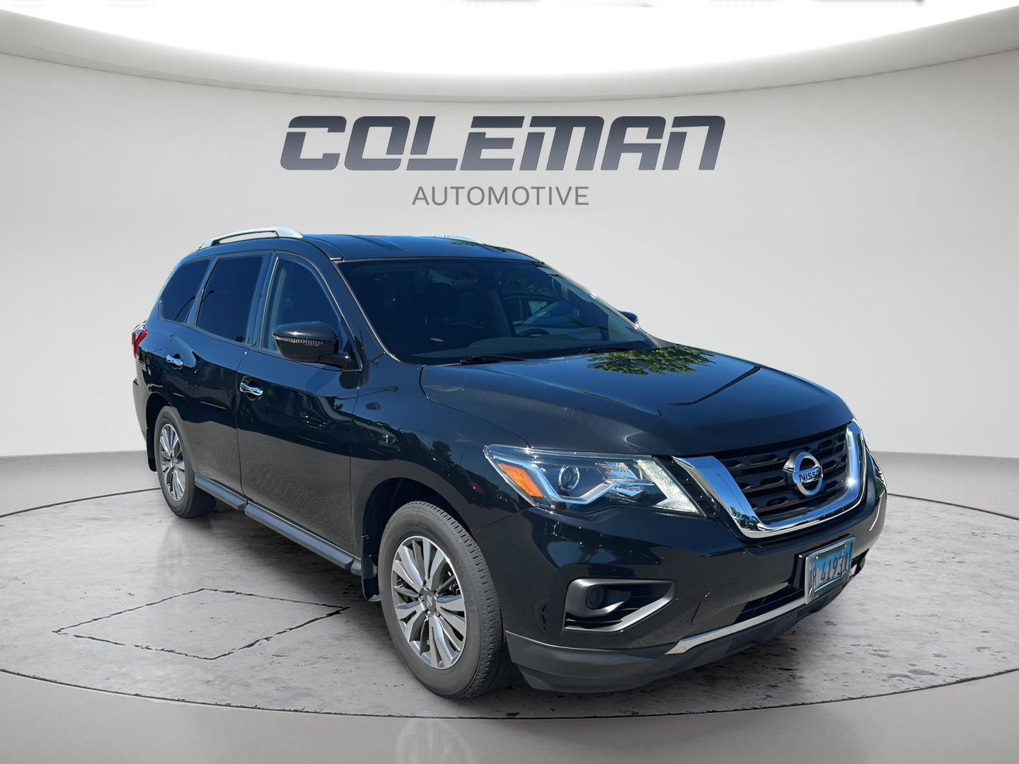 Used 2020 Nissan Pathfinder S AWD/4WD image 4