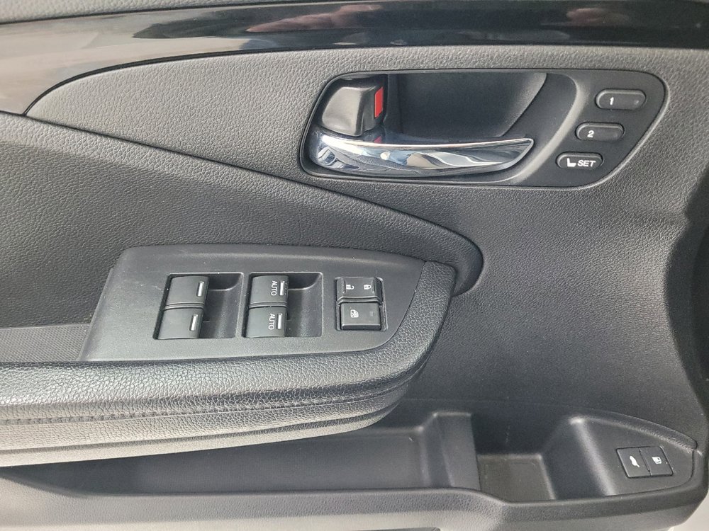 Used 2016 Honda Pilot Elite image 27