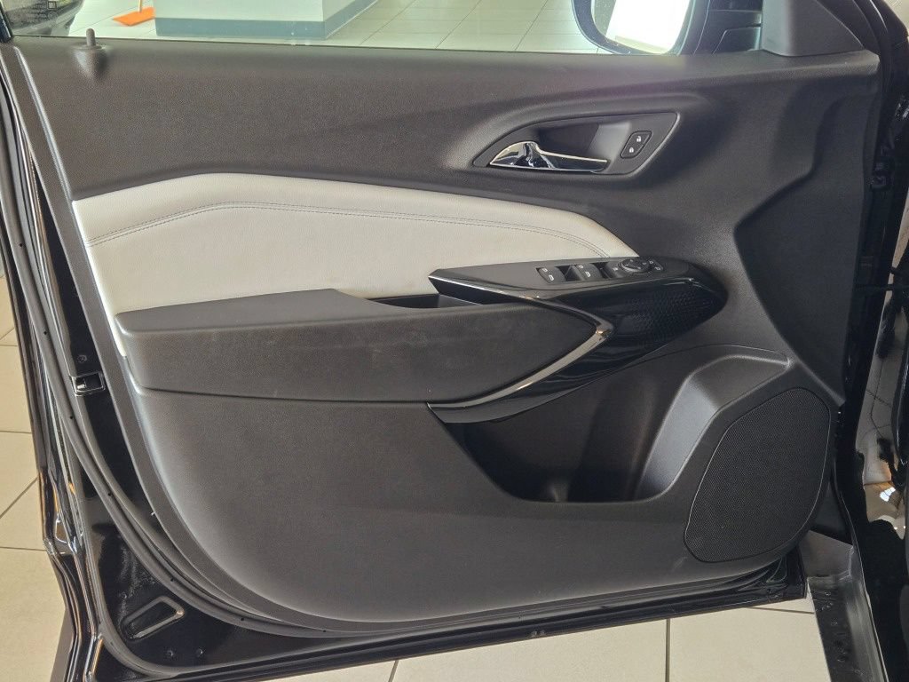 New 2026 Chevrolet Trax LT w/ Driver Confidence Package FWD image 18