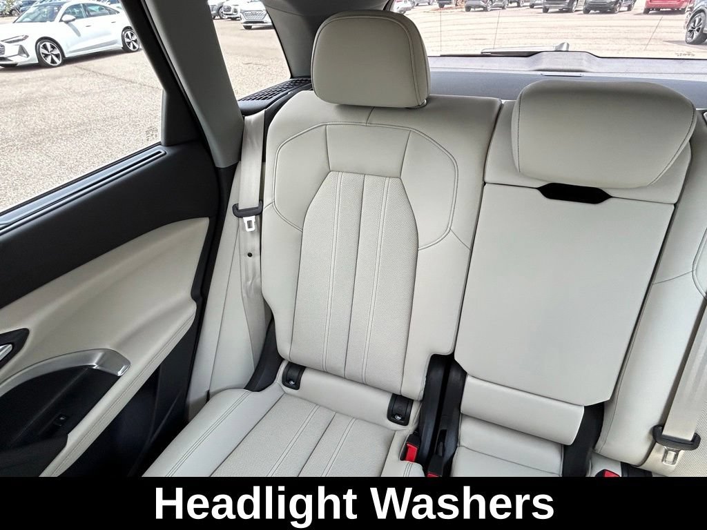 Certified 2025 Audi Q5 Premium AWD/4WD image 13