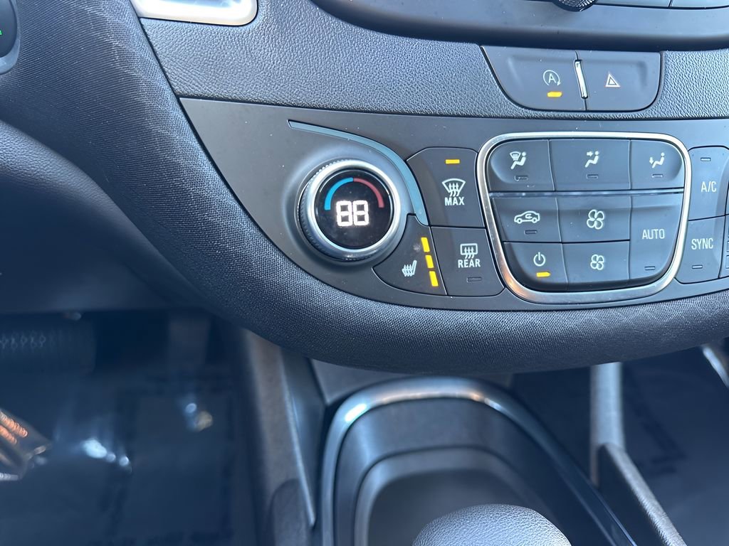 Used 2024 Chevrolet Malibu LT image 20