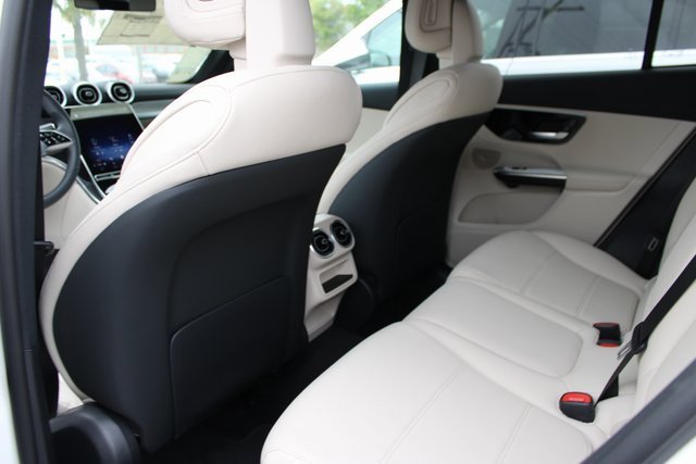 New 2024 Mercedes-Benz GLC 300 4MATIC image 32