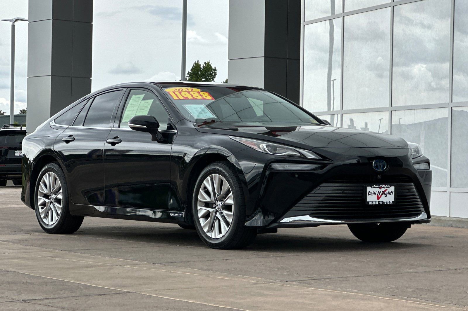 Certified 2021 Toyota Mirai w/ Advanced Technology Package RWD video 2