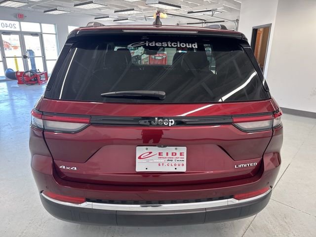 Used 2023 Jeep Grand Cherokee Limited w/ Trailer Tow Prep Group (B) image 9