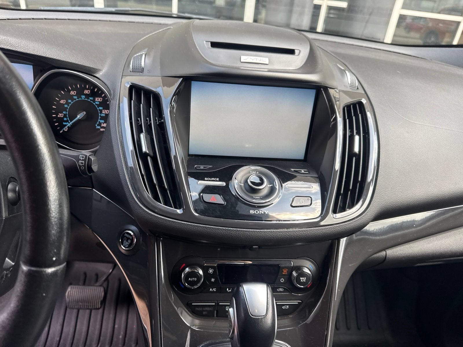 Used 2015 Ford Escape Titanium FWD image 12