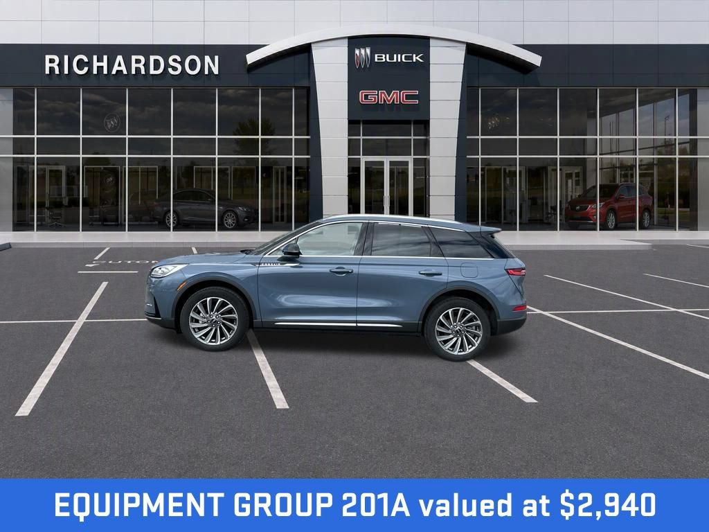Used 2023 Lincoln Corsair Reserve w/ Equipment Group 201A AWD/4WD image 2