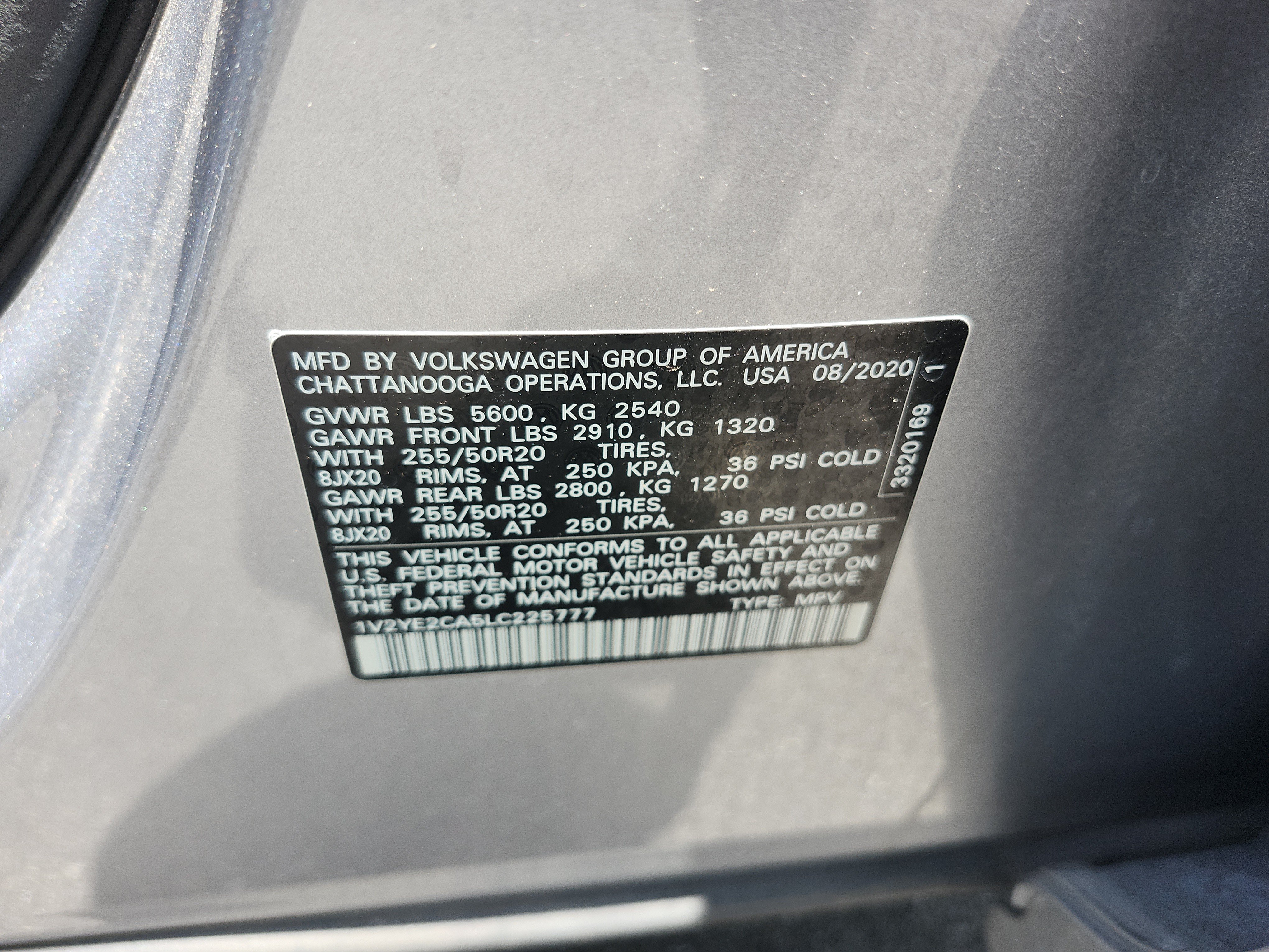 Used 2020 Volkswagen Atlas Cross Sport SE FWD image 23