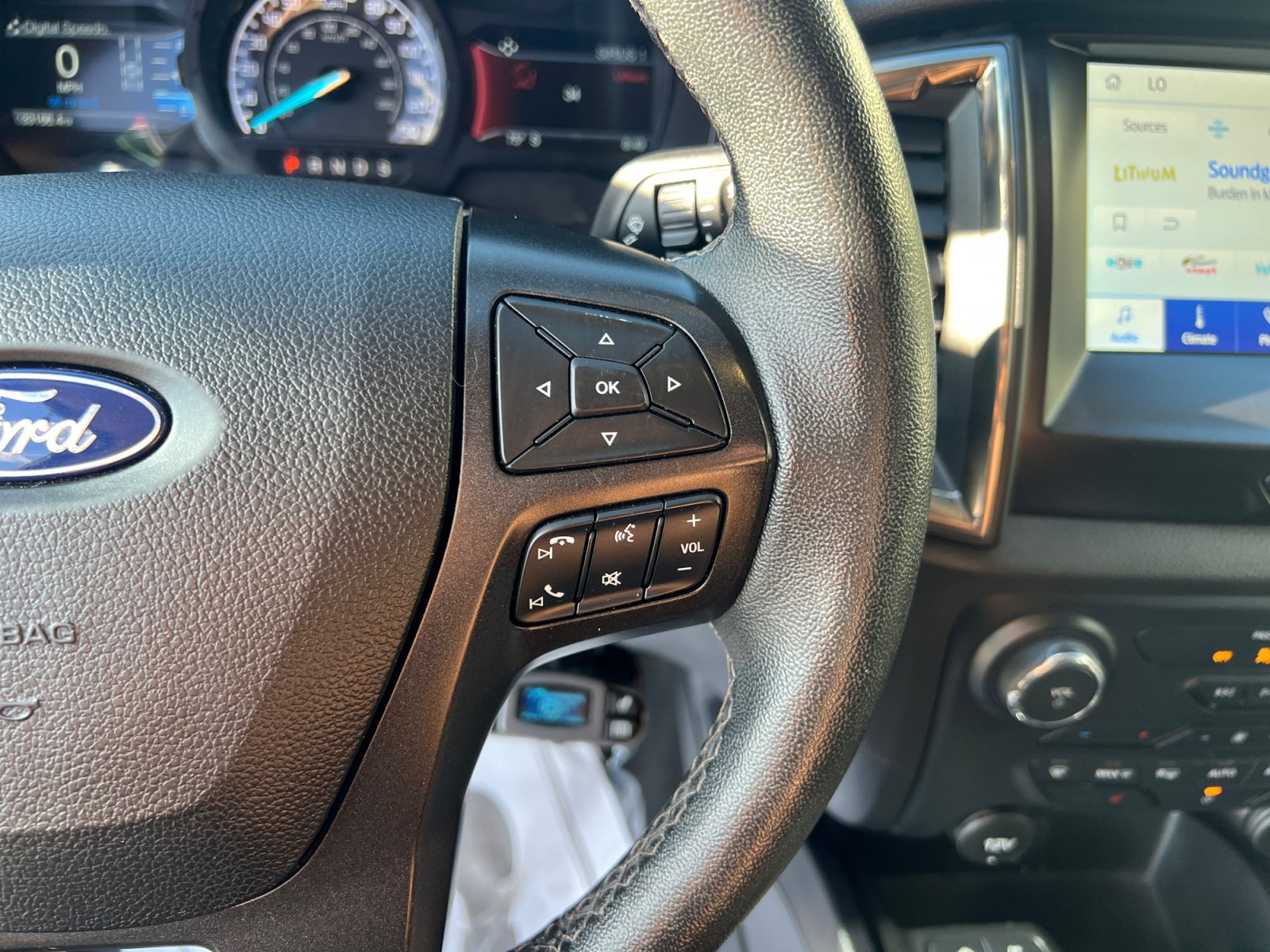 Used 2023 Ford Ranger Lariat w/ Equipment Group 501A High AWD/4WD image 17