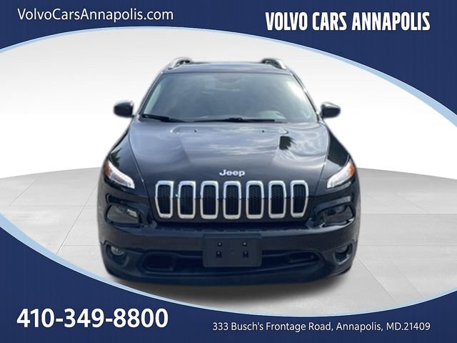 Used 2017 Jeep Cherokee Latitude w/ Comfort/Convenience Group AWD/4WD image 2