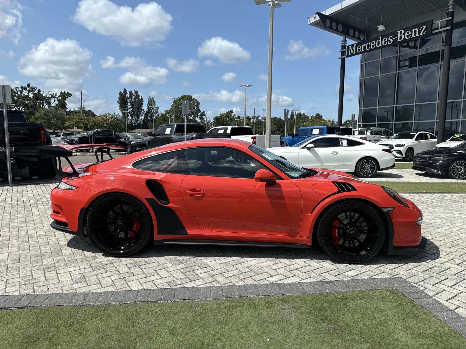 Used 2016 Porsche 911 GT3 RS RWD image 6