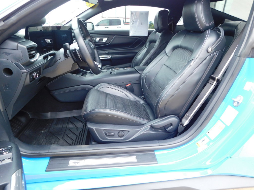 Used 2024 Ford Mustang GT Premium RWD image 11