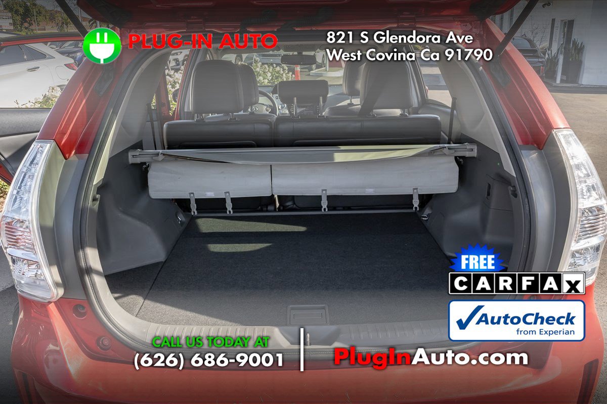 Used 2012 Toyota Prius V Five image 11