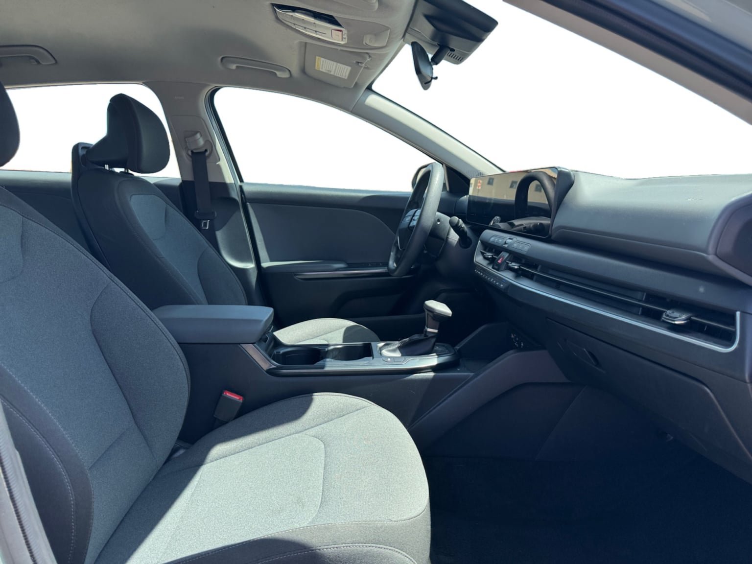 Used 2025 Kia K4 FWD image 17
