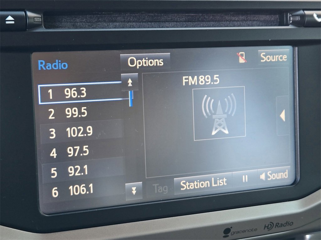 Used 2015 Toyota 4Runner Limited image 18