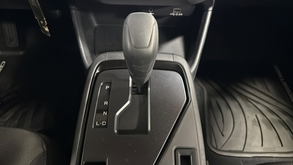 Certified 2025 Subaru Crosstrek 2.0i image 32