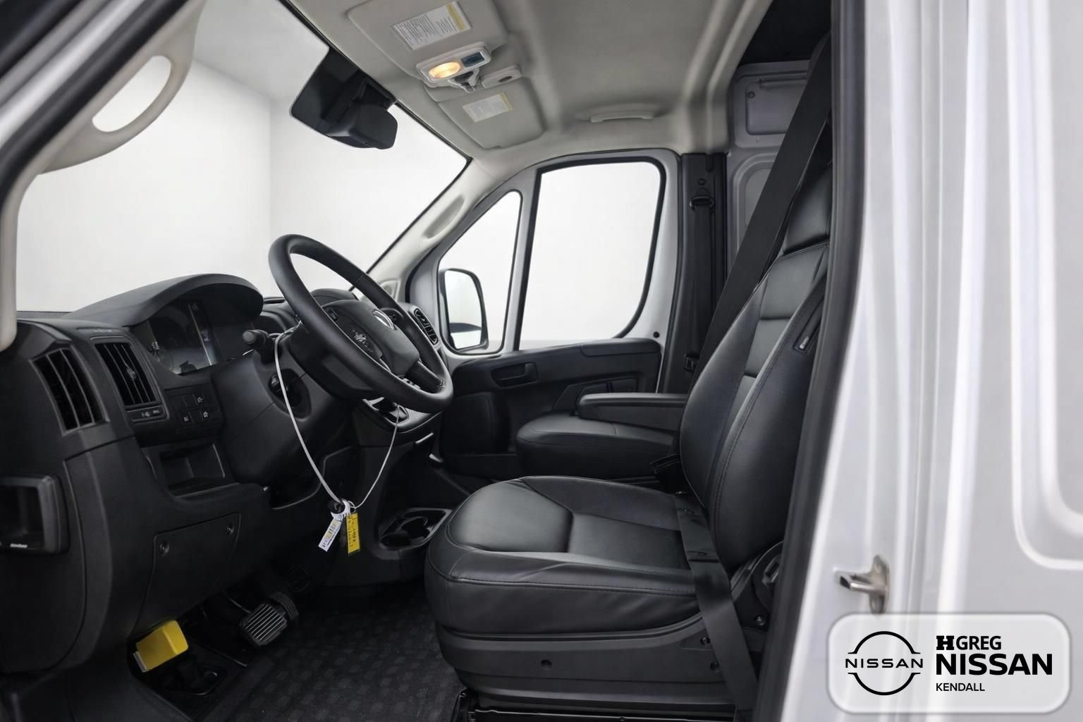 Used 2025 RAM ProMaster 2500 w/ Convenience Group FWD image 7