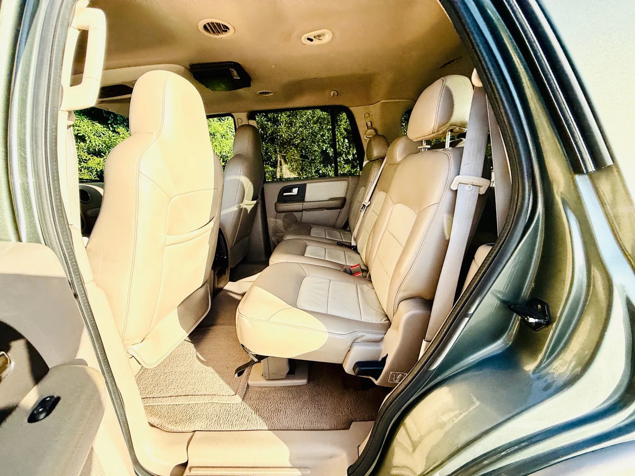 Used 2004 Ford Expedition Eddie Bauer image 31