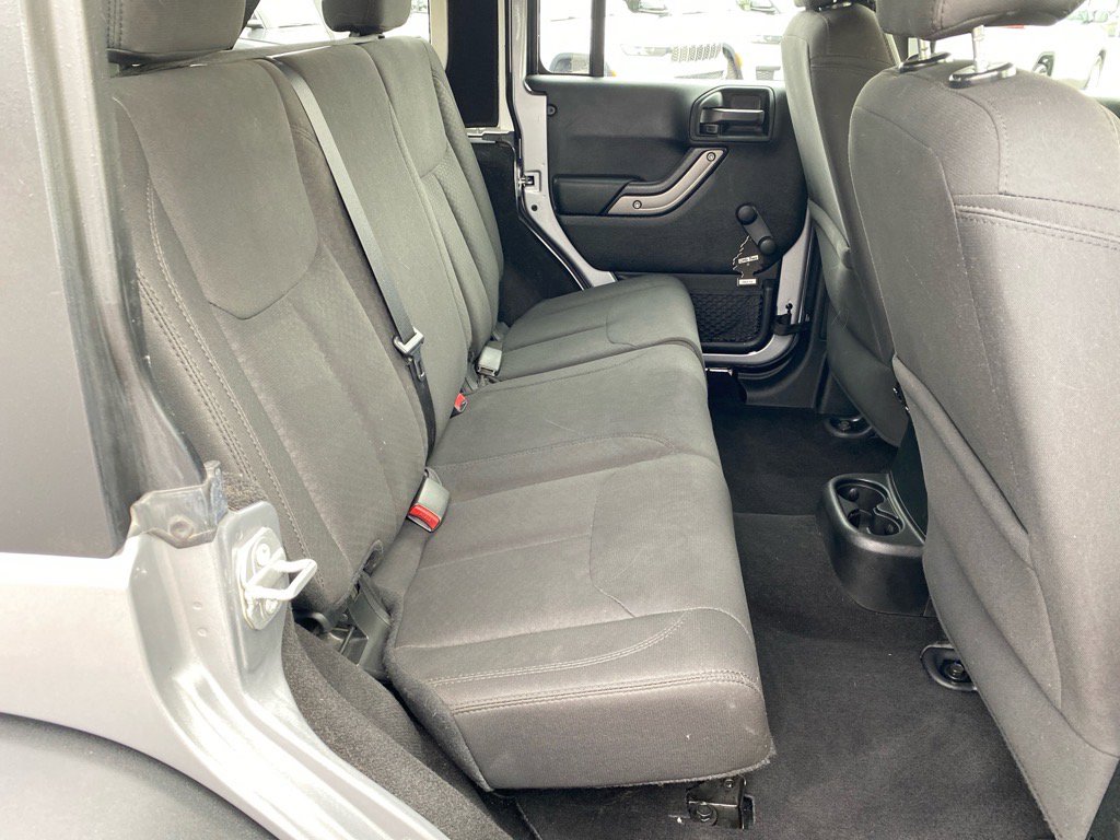 Used 2018 Jeep Wrangler Unlimited Sport w/ Connectivity Group image 21