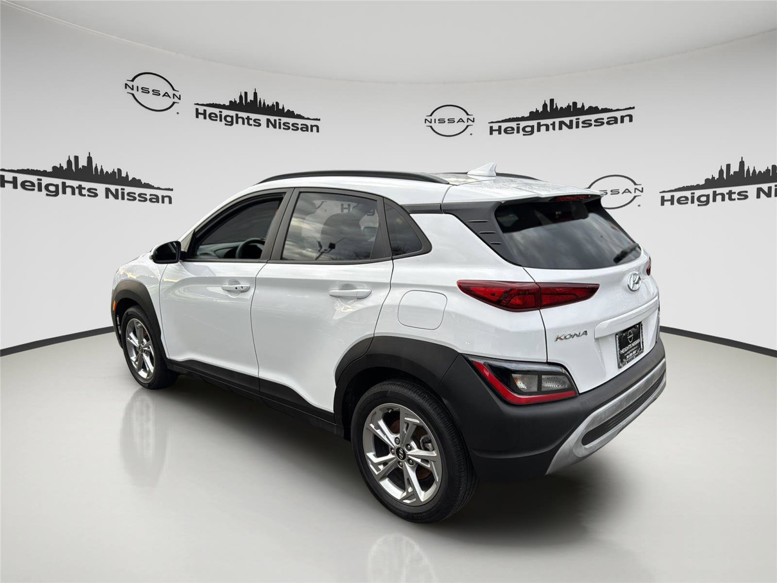 Used 2023 Hyundai Kona SEL w/ Cargo Package image 5