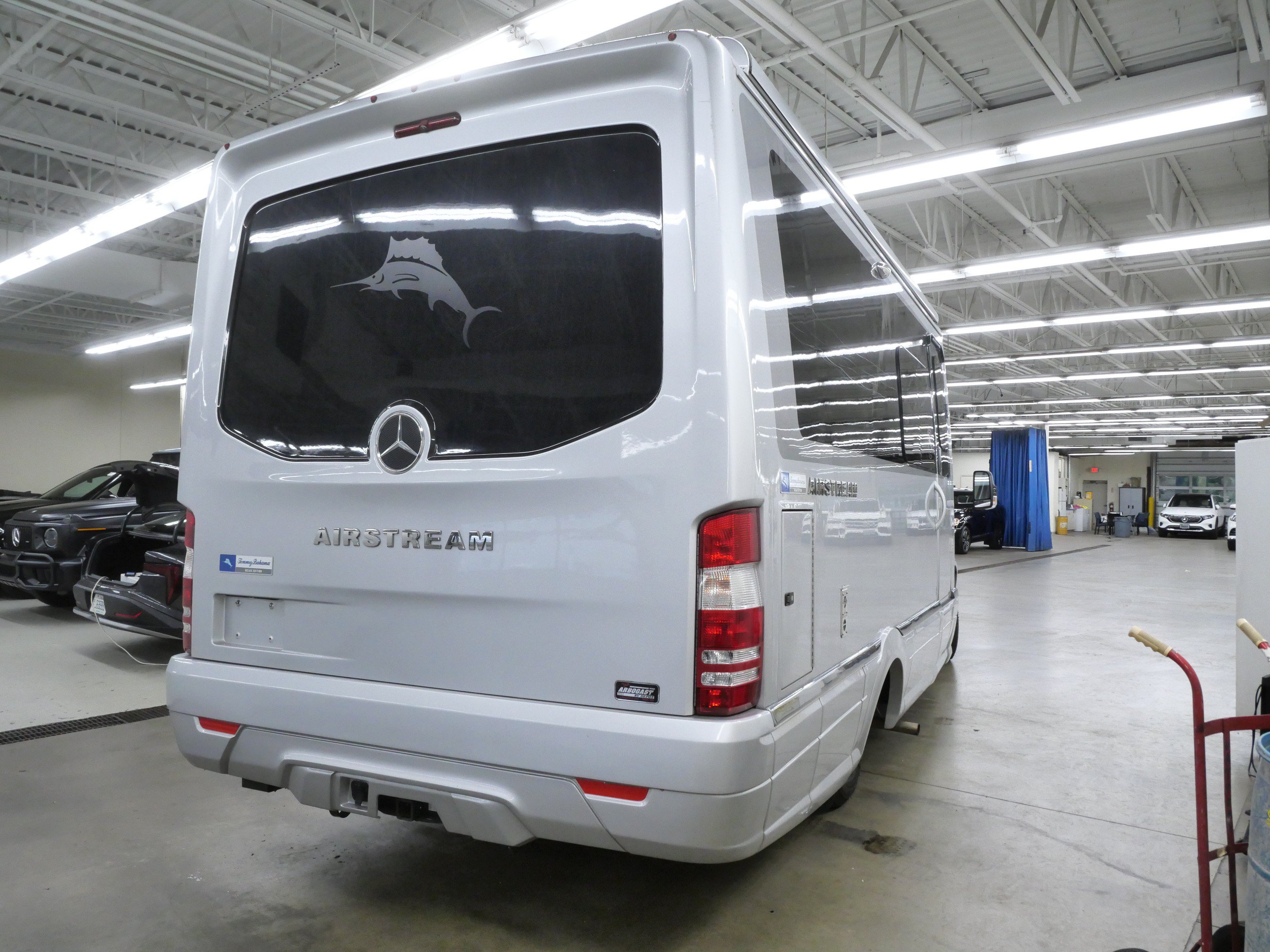 Used 2018 Mercedes-Benz Sprinter 3500 image 6