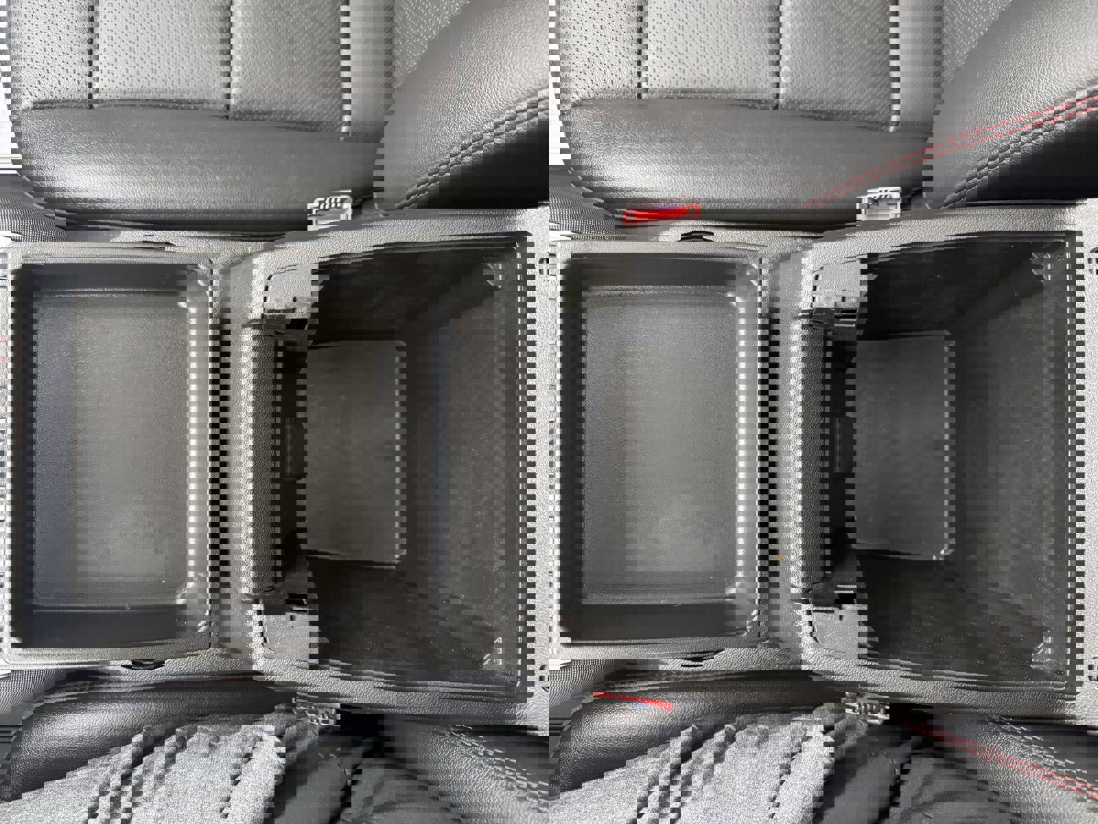 Used 2024 Chevrolet Colorado Z71 w/ Z71 Convenience Package 2 image 27