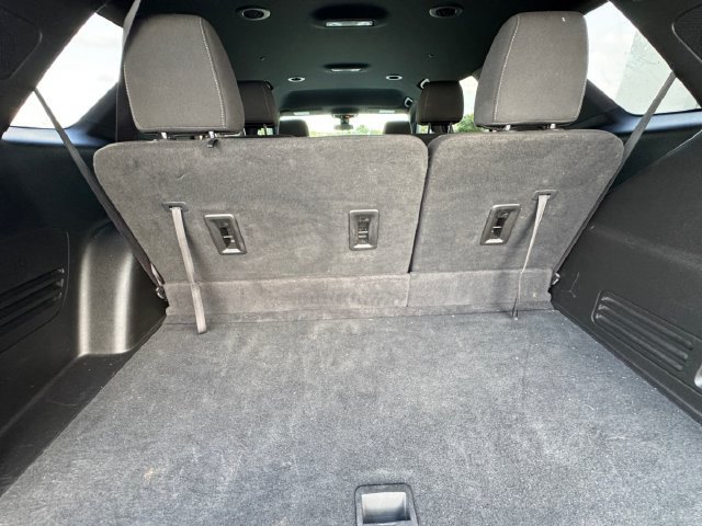 Used 2023 Chevrolet Traverse LT FWD image 31