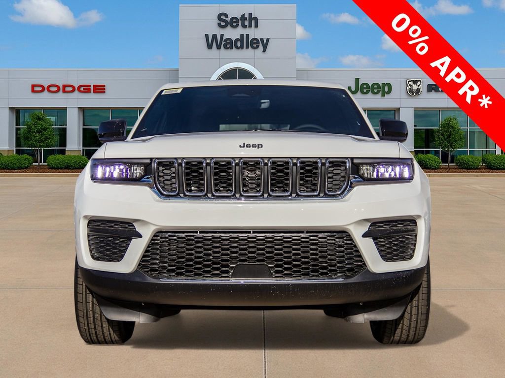 New 2025 Jeep Grand Cherokee Laredo X image 2