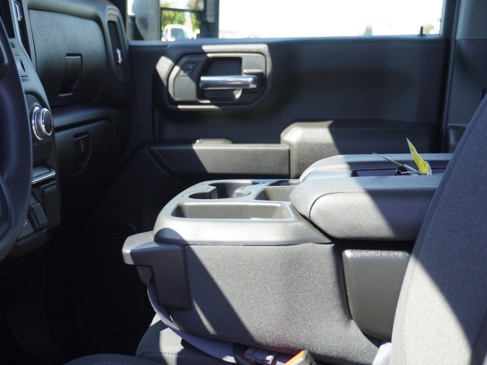 Used 2024 GMC Sierra 2500 Pro w/ Convenience Package image 24