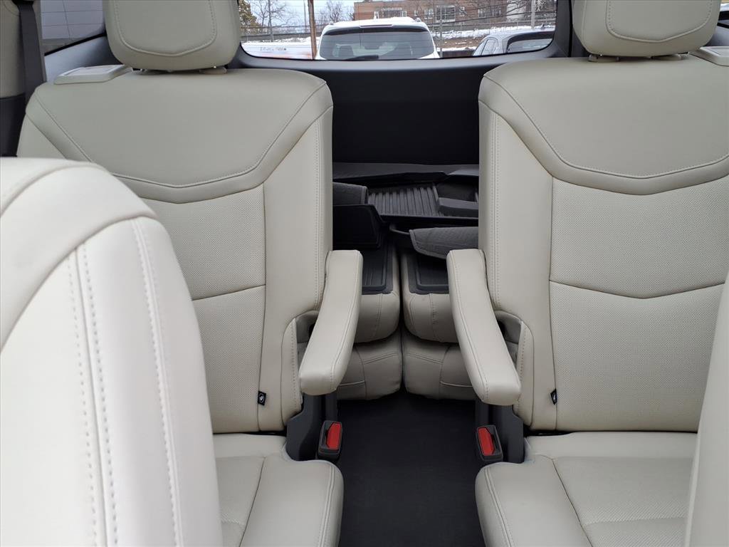 Certified 2024 Cadillac XT6 Premium Luxury w/ LPO, Floor Liner Package image 37
