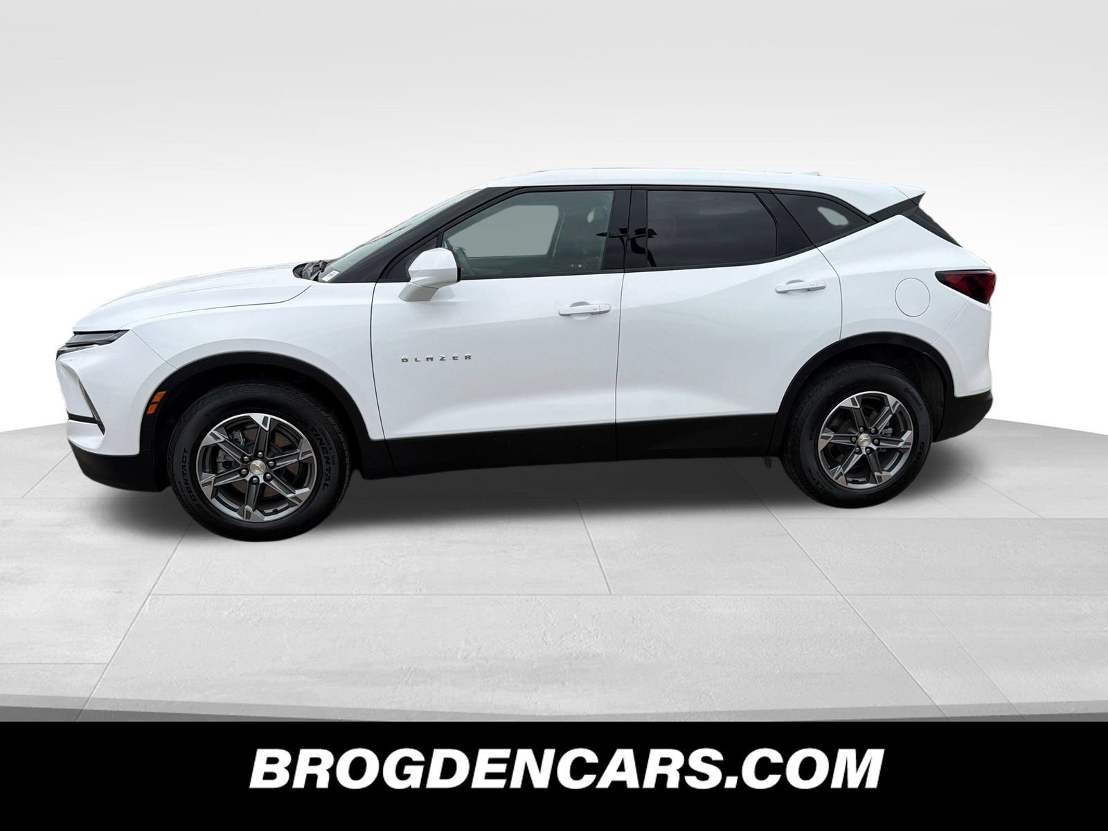 Used 2025 Chevrolet Blazer LT AWD/4WD image 5