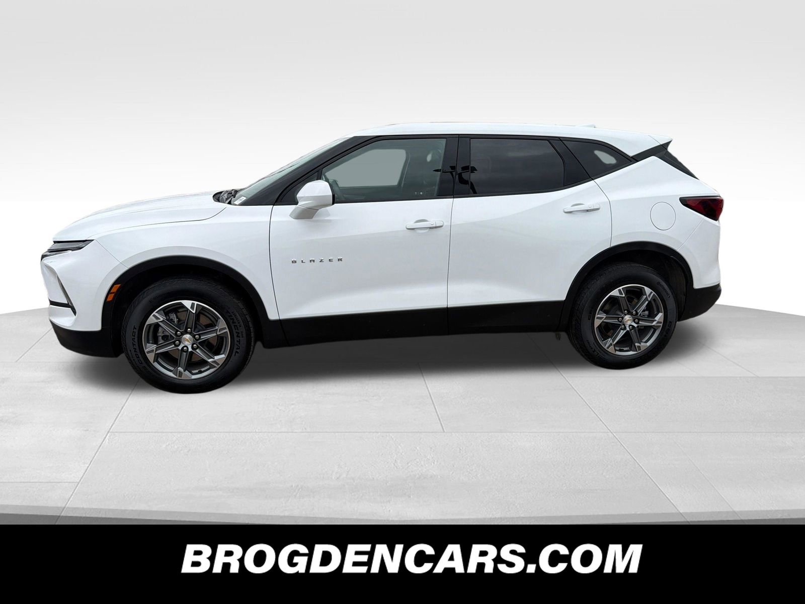 Used 2025 Chevrolet Blazer LT AWD/4WD image 5