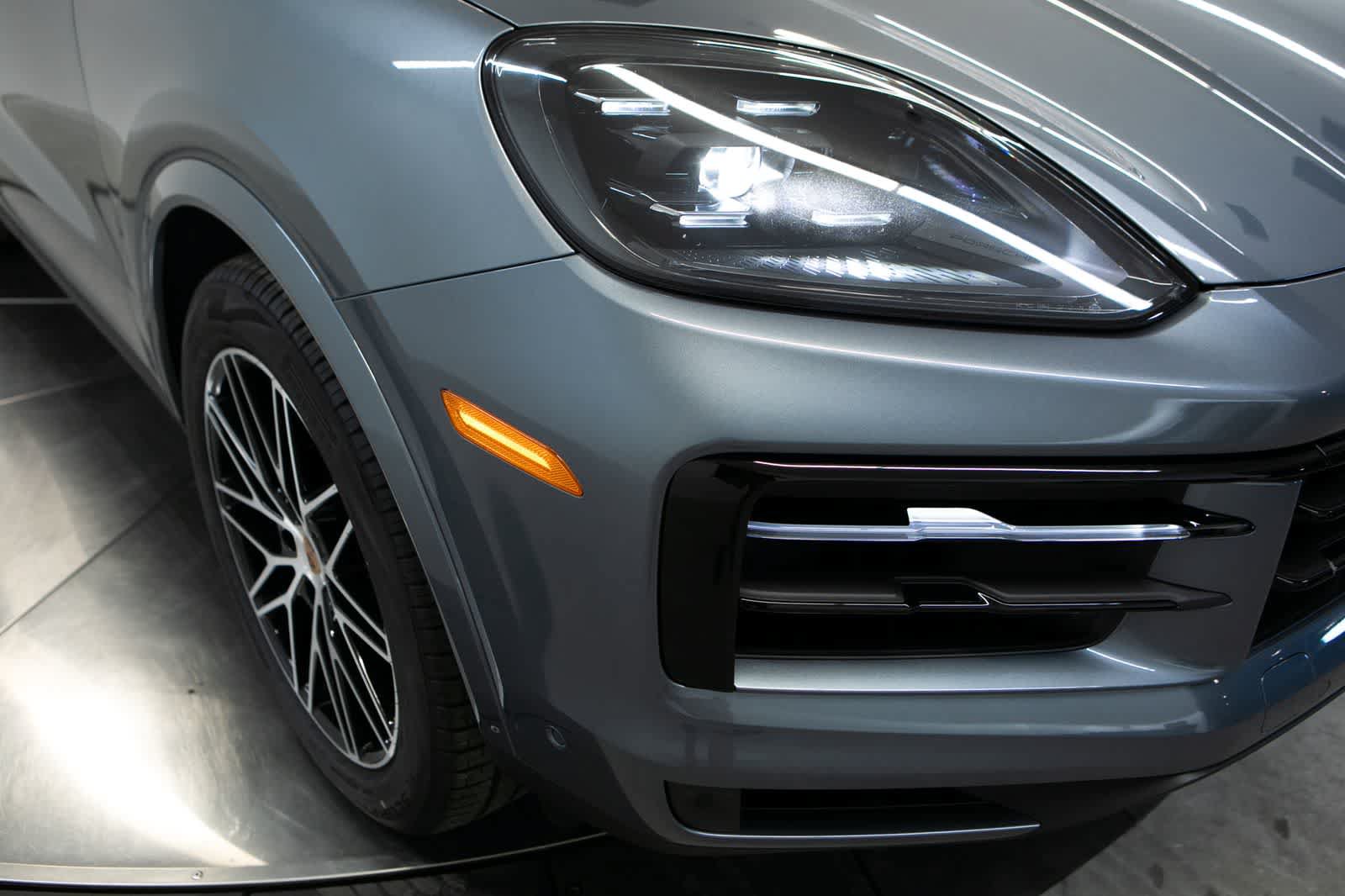 New 2026 Porsche Cayenne S AWD/4WD image 12
