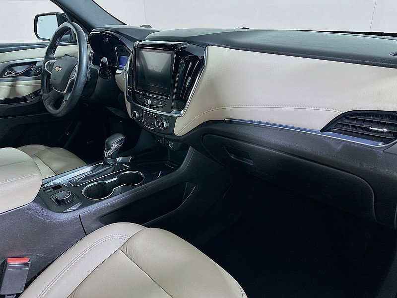 Used 2023 Chevrolet Traverse LT w/ LT Premium Package image 32