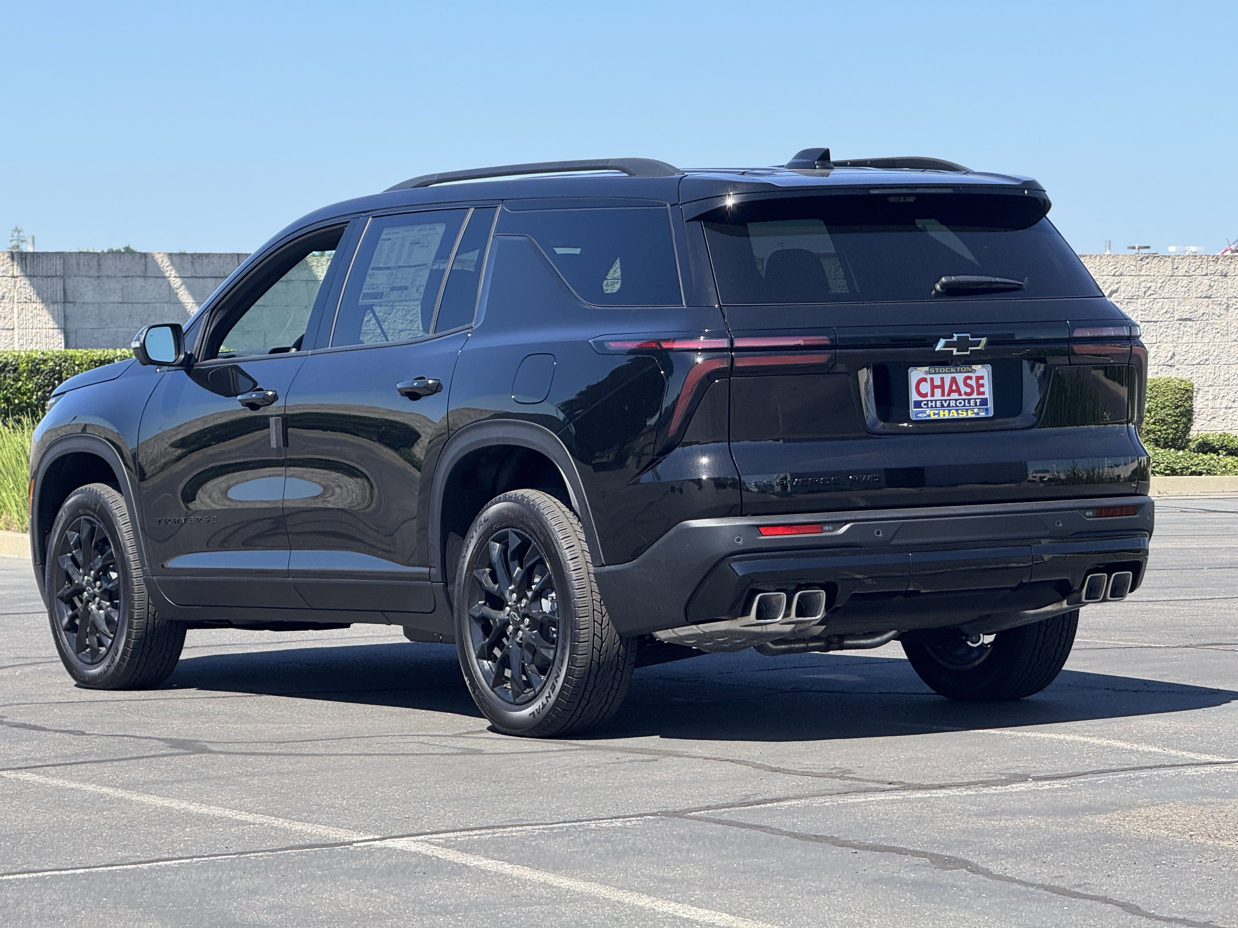 New 2026 Chevrolet Traverse LT w/ Midnight/Sport Edition AWD/4WD image 5