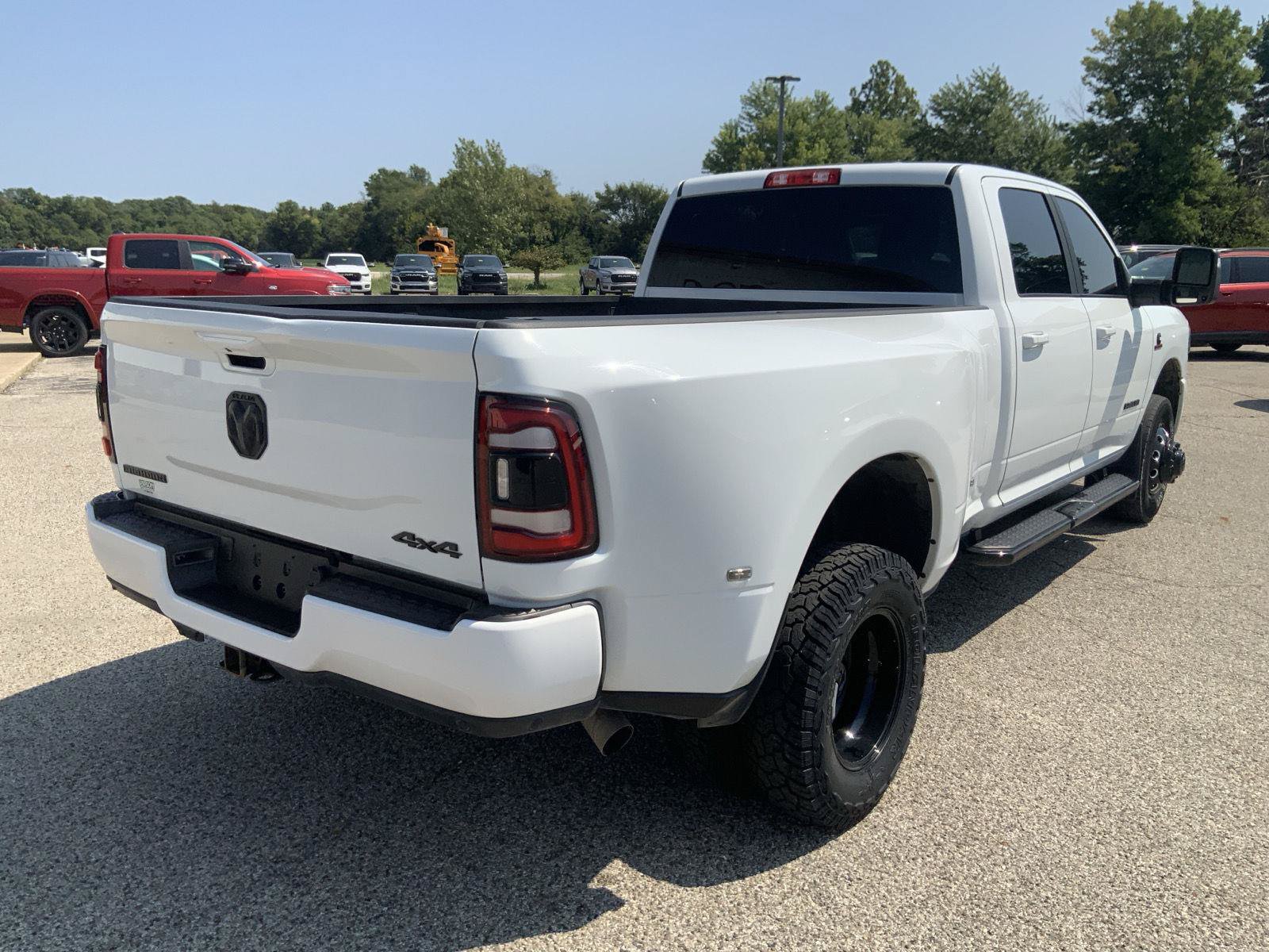 Used 2024 RAM 3500 Big Horn w/ Night Edition AWD/4WD image 14