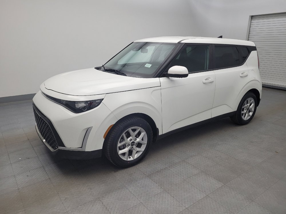 Used 2023 Kia Soul LX w/ LX Technology Package image 2