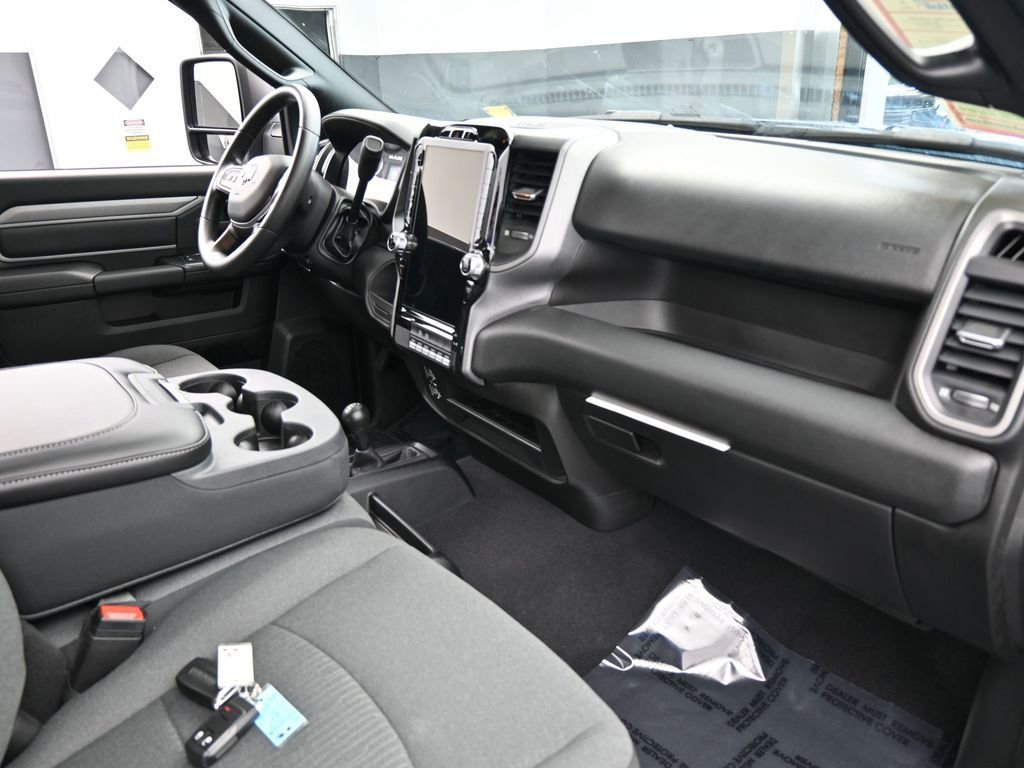 Used 2024 RAM 3500 Tradesman image 41
