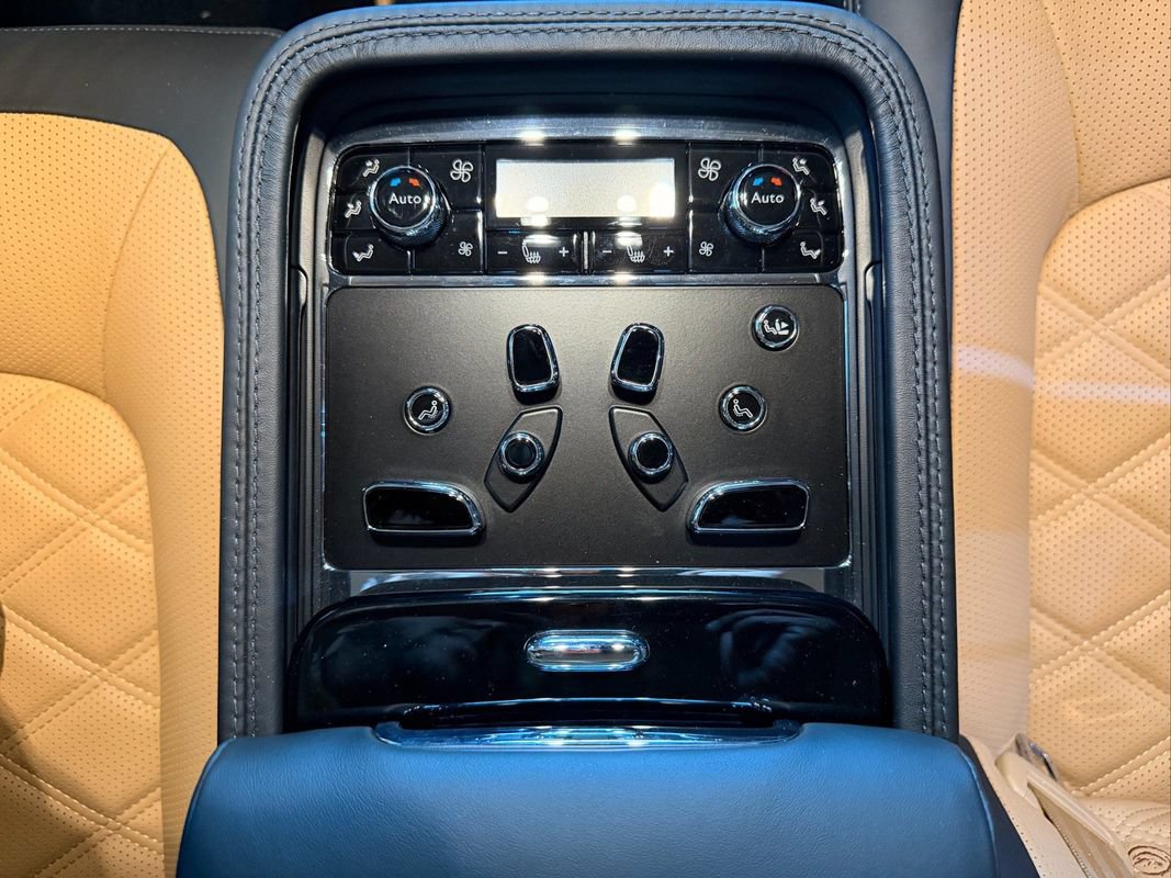 Used 2016 Bentley Mulsanne Speed RWD image 34