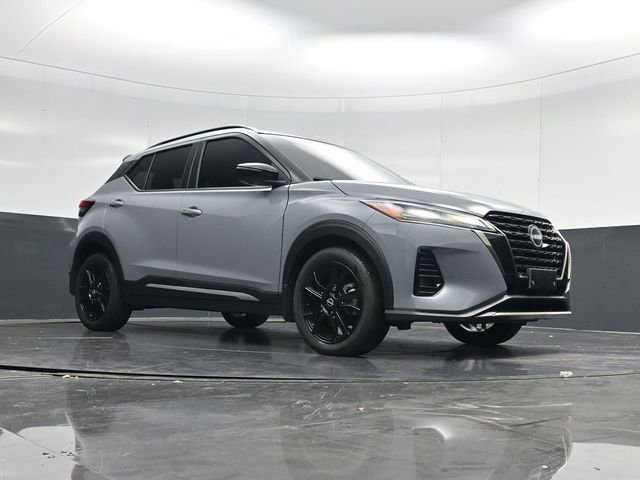 Used 2023 Nissan Kicks SR w/ SR Premium Package image 46