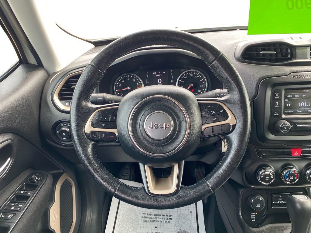 Used 2015 Jeep Renegade Latitude image 13