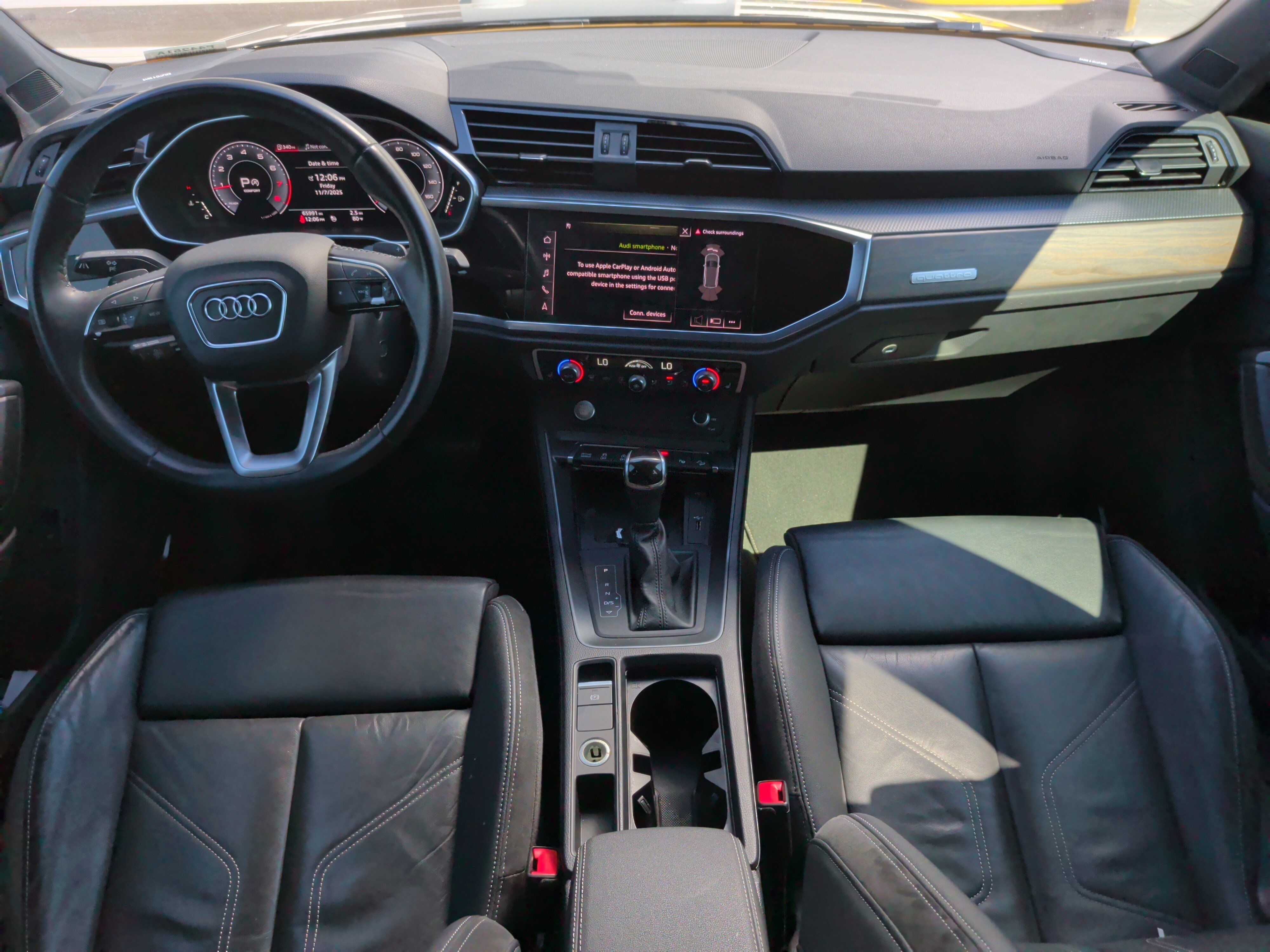 Used 2020 Audi Q3 2.0T Prestige w/ Prestige Package image 17