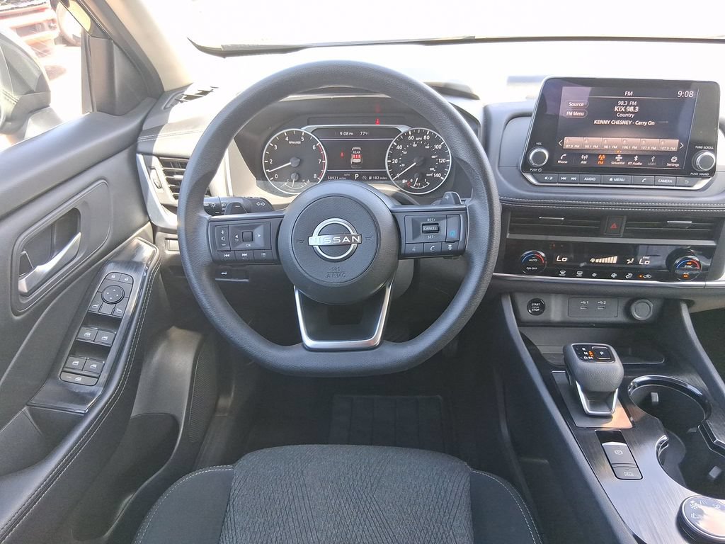 Used 2024 Nissan Rogue SV AWD/4WD image 13