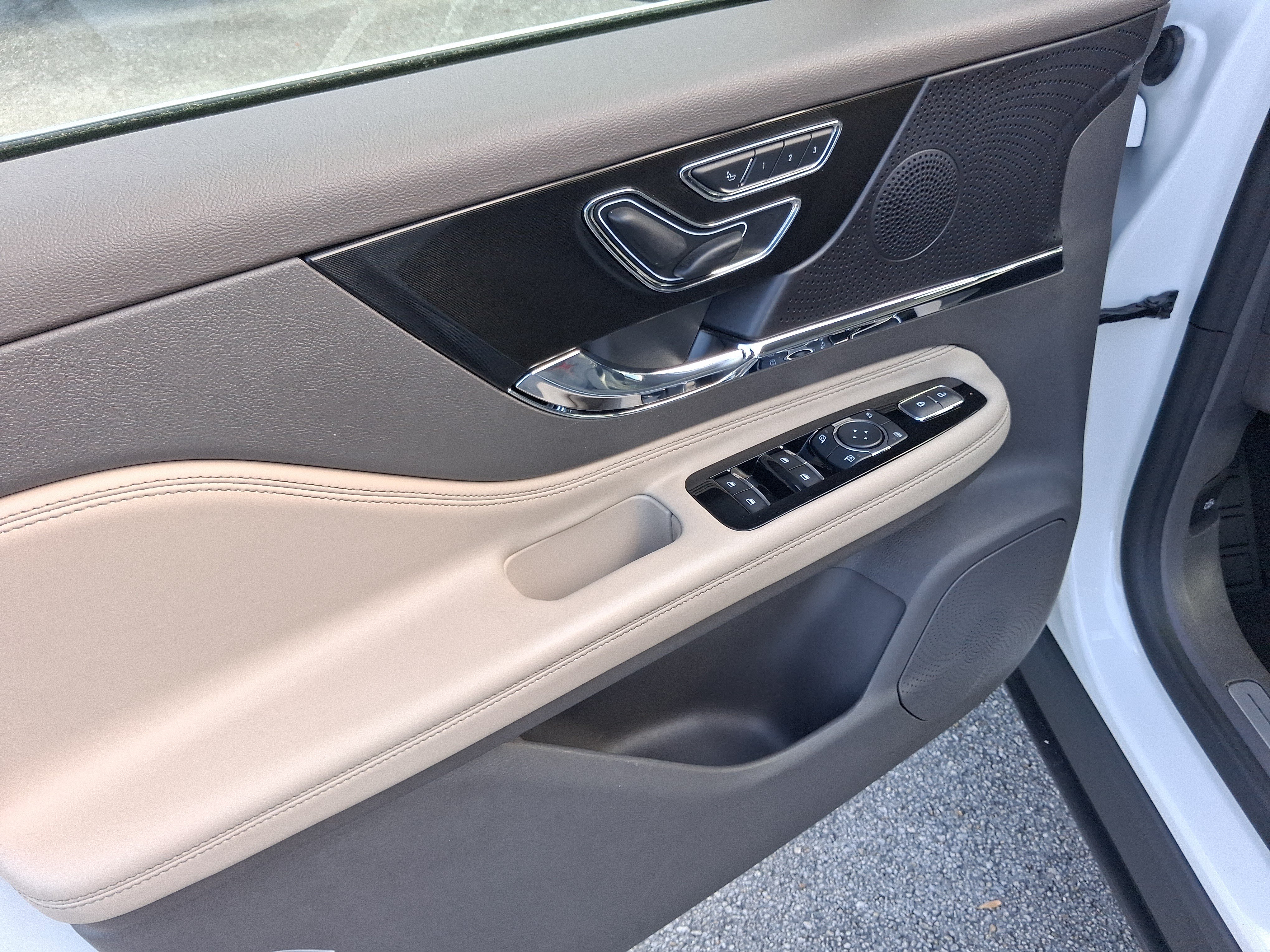 Certified 2024 Lincoln Corsair FWD image 13