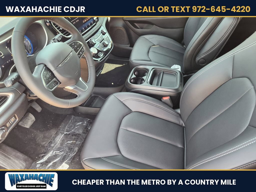 New 2027 Chrysler Pacifica Select FWD image 10
