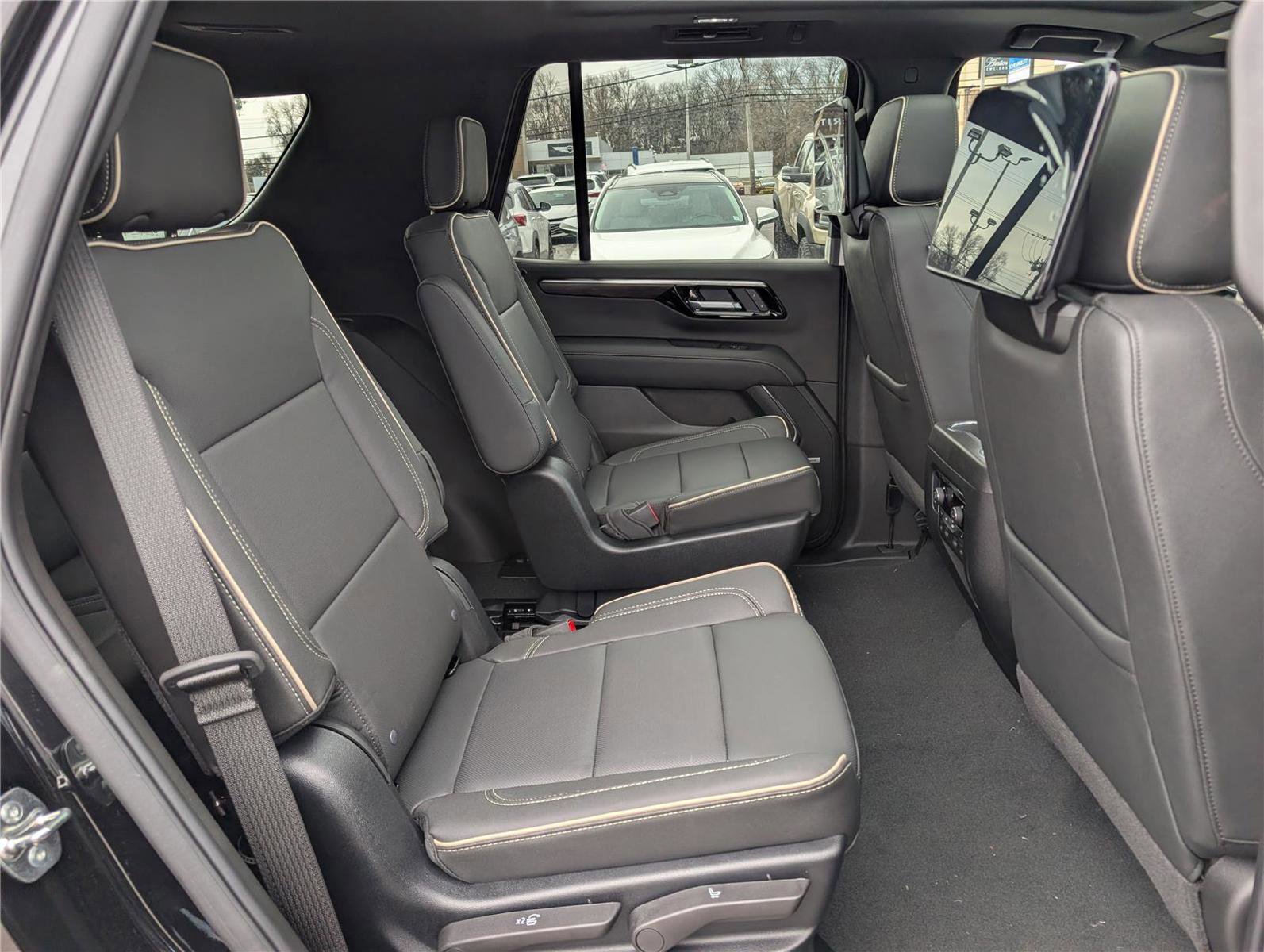 New 2026 Chevrolet Tahoe Premier image 8